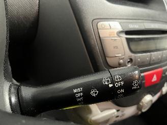 Peugeot 107 107 Hatchback 1.0 12V (384F(1KR)) [50kW]  (06-2005/05-2014) picture 19