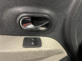 Dacia Lodgy Lodgy (JS/SD0J) MPV 1.2 TCE 16V (H5F-408) [85kW]  (03-2012/...) picture 13