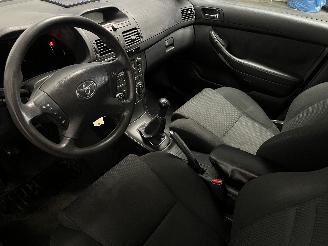 Toyota Avensis Avensis Wagon (T25/B1E) Combi 1.8 16V VVT-i (1ZZFE) [95kW]  (04-2003/1=
1-2008) picture 15