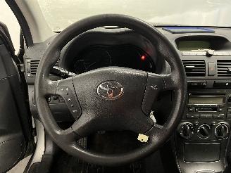 Toyota Avensis Avensis Wagon (T25/B1E) Combi 1.8 16V VVT-i (1ZZFE) [95kW]  (04-2003/1=
1-2008) picture 20