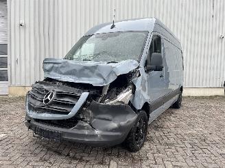 uszkodzony samochody osobowe Mercedes Sprinter Sprinter 3t (906.61) Van 211 CDI 16V (OM646.985) [80kW]  (06-2006/12-2=
009) 1980
