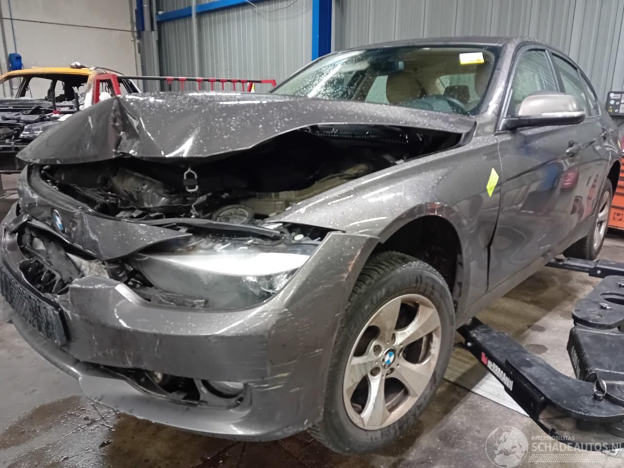 BMW 3-serie 3 serie (F30) Sedan 320d 2.0 16V EfficientDynamicsEdition (N47-D20C) [=
120kW]  (11-2011/10-2018)