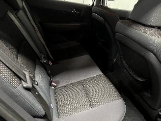 Hyundai I-30 i30 Crosswagon (WWH) Combi 1.4 CVVT 16V (G4FA) [80kW]  (11-2009/06-201=
2) picture 10