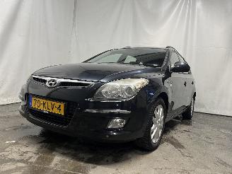 Vaurioauto  passenger cars Hyundai I-30 i30 Crosswagon (WWH) Combi 1.4 CVVT 16V (G4FA) [80kW]  (11-2009/06-201=
2) 2009/12