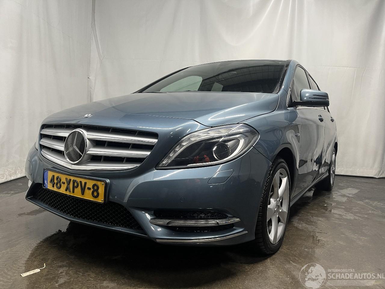 Mercedes B-klasse B (W246) Hatchback 1.6 B-180 BlueEFFICIENCY Turbo 16V (M270.910) [90kW=
]  (11-2011/12-2018)