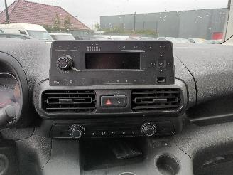 Opel Combo Combo Cargo Van 1.6 CDTI 75 (B16DTL(DV6FE)) [55kW]  (06-2018/04-2021) picture 13