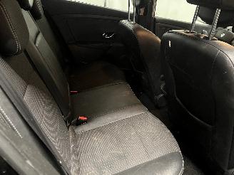 Renault Mégane Megane III Grandtour (KZ) Combi 5-drs 1.5 dCi 110 (K9K-656(K9K-G6)) [8=
1kW]  (02-2009/04-2016) picture 16