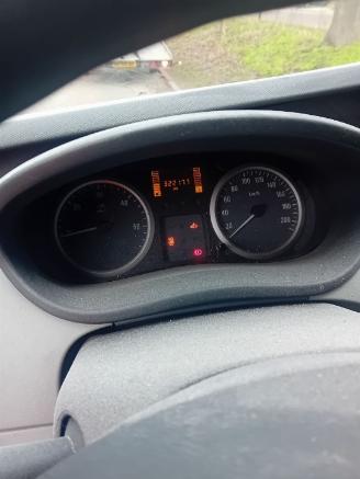 Opel Vivaro Vivaro Van 2.0 CDTI (M9R-784) [84kW]  (08-2006/07-2014) picture 2