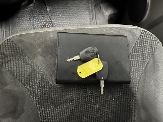 Opel Vivaro Vivaro Van 2.0 CDTI (M9R-784) [84kW]  (08-2006/07-2014) picture 27