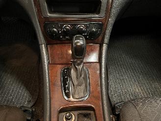 Mercedes C-klasse C (W203) Sedan 2.0 C-200K 16V (M111.955) [120kW]  (05-2000/06-2002) picture 22