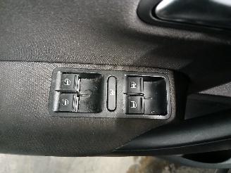 Volkswagen Polo Polo V (6R) Hatchback 1.2 TSI (CBZC(Euro 5)) [66kW]  (05-2011/05-2014)= picture 12