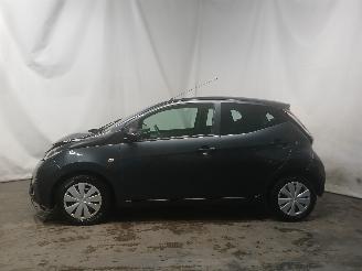 Toyota Aygo Aygo (B40) Hatchback 1.0 12V VVT-i (1KR-FE) [51kW]  (05-2014/06-2018) picture 4