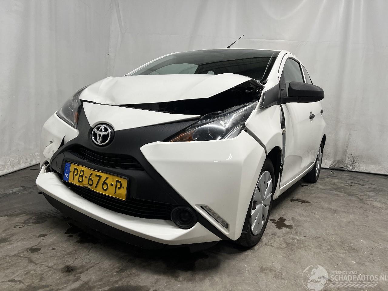 Toyota Aygo Aygo (B40) Hatchback 1.0 12V VVT-i (1KR-FE) [51kW]  (05-2014/06-2018)