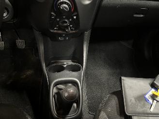 Toyota Aygo Aygo (B40) Hatchback 1.0 12V VVT-i (1KR-FE) [51kW]  (05-2014/06-2018) picture 15