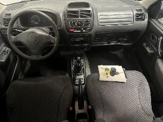 Suzuki Ignis Ignis (FH) Hatchback 1.3 16V (M13A) [61kW]  (10-2000/09-2003) picture 12