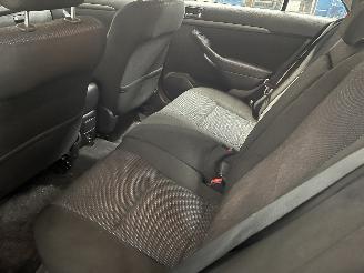Toyota Avensis Avensis (T25/B1D) Liftback 2.0 16V VVT-i D4 (1AZFSE) [108kW]  (03-2003=
/11-2008) picture 12