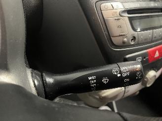 Peugeot 107 107 Hatchback 1.0 12V (384F(1KR)) [50kW]  (06-2005/05-2014) picture 20