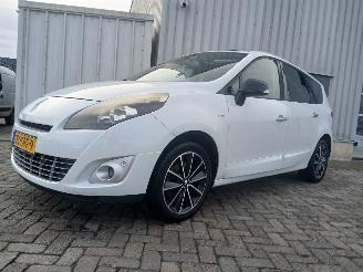Renault Scenic Grand Scénic III (JZ) MPV 1.6 dCi (R9M-402(R9M-A4)) [96kW]  (04-2011=
/12-2016) picture 2