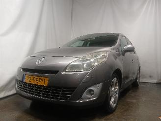 skadebil auto Renault Scenic Grand Scénic III (JZ) MPV 2.0 16V CVT (M4R-F713) [103kW]  (02-2009/1=
2-2016) 2011/3