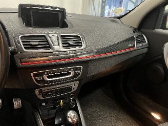 Renault Mégane Megane III Grandtour (KZ) Combi 5-drs 1.5 dCi 110 (K9K-656(K9K-G6)) [8=
1kW]  (02-2009/04-2016) picture 23