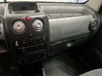 Citroën Berlingo Berlingo Cinqspace, Multispace MPV 1.6 16V (TU5JP4(NFU)) [80kW]  (10-2=
000/12-2011) picture 18