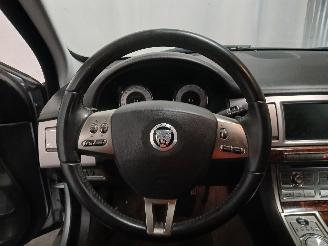 Jaguar XF XF (CC9) Sedan 2.7 D V6 24V (7G(AJ-TDV6)) [152kW]  (03-2008/04-2015) picture 18