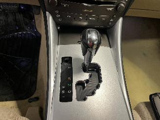 Lexus IS IS (E2) Sedan 250 2.5 V6 24V (4GRFSE) [153kW]  (08-2005/03-2013) picture 31