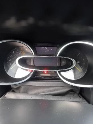 Renault Clio Clio IV (5R) Hatchback 5-drs 0.9 Energy TCE 90 12V (H4B-400(H4B-A4)) [=
66kW]  (11-2012/08-2021) picture 2