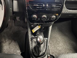 Renault Clio Clio IV (5R) Hatchback 5-drs 0.9 Energy TCE 90 12V (H4B-400(H4B-A4)) [=
66kW]  (11-2012/08-2021) picture 22