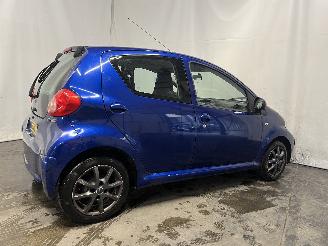 Toyota Aygo Aygo (B10) Hatchback 1.0 12V VVT-i (1KR-FE) [50kW]  (07-2005/05-2014) picture 6