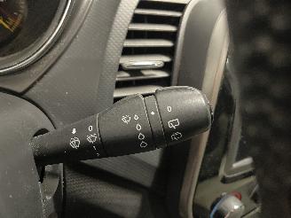 Renault Captur Captur (2R) SUV 1.5 Energy dCi 90 FAP (K9K-608(K9K-B6)) [66kW]  (06-20=
13/...) picture 19