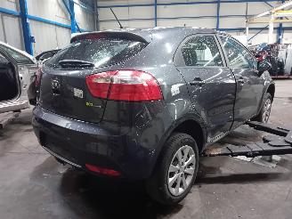 Kia Rio Rio III (UB) Hatchback 1.2 CVVT 16V (G4LA5) [63kW]  (09-2011/12-2017) picture 3