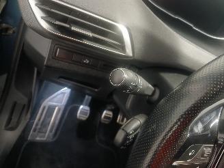 Peugeot 5008 5008 II (M4/MC/MJ/MR) MPV 1.2 12V e-THP PureTech 130 (EB2DTS(HNY)) [96=
kW]  (12-2016/12-2024) picture 15