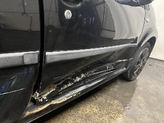 Peugeot 107 107 Hatchback 1.0 12V (384F(1KR)) [50kW]  (06-2005/05-2014) picture 9