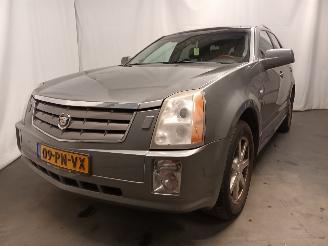 Damaged car Cadillac SRX SRX SUV 4.6 V8 32V AWD (LH2) [239kW]  (07-2004/06-2009) 2004/9