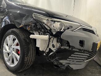 Toyota Auris Auris Touring Sports (E18) Combi 1.8 16V Hybrid (2ZRFXE) [100kW]  (07-=
2013/12-2018) picture 10