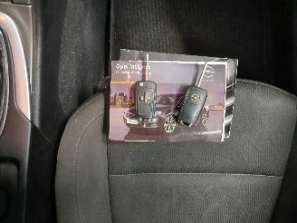 Opel Insignia Insignia Sports Tourer Combi 1.4 Turbo 16V Ecotec (A14NET(Euro 5)) [10=
3kW]  (04-2011/03-2017) picture 26