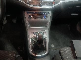 Opel Astra Astra K Sports Tourer Combi 1.0 Turbo 12V (B10XFT(Euro 6)) [77kW]  (01=
-2016/12-2022) picture 17