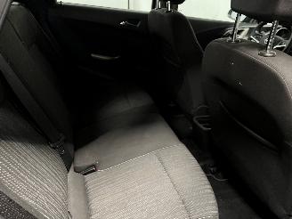 Opel Astra Astra J Sports Tourer (PD8/PE8/PF8) Combi 1.4 16V ecoFLEX (A14XER(Euro=
 5)) [74kW]  (10-2010/10-2015) picture 10