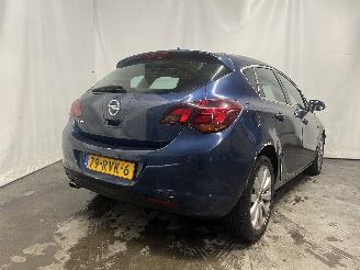 Opel Astra Astra J (PC6/PD6/PE6/PF6) Hatchback 5-drs 1.4 Turbo 16V (A14NEL(Euro 5=
)) [88kW]  (10-2010/10-2015) picture 5