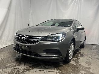 Schadeauto Opel Astra Astra K Sports Tourer Combi 1.6 CDTI 110 16V (B16DTE) [81kW]  (04-2016=
/08-2019) 1980/4
