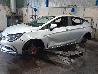Sloopauto Opel Astra Astra K Hatchback 5-drs 1.6 CDTI 110 16V (B16DTU) [81kW]  (06-2015/12-=
2022) 2018/7