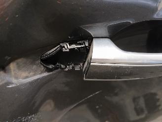 Land Rover Discovery Discovery Sport (LC) Terreinwagen 2.0 Si4 16V (204PT(GTDI)) [177kW]  (=
11-2014/...) picture 30