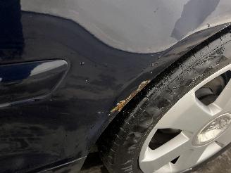 Audi A4 A4 Cabriolet (B6) Cabrio 3.0 V6 30V (ASN) [162kW]  (04-2002/12-2005) picture 8