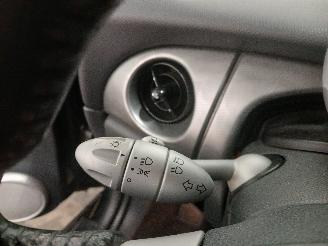 Mini Mini Mini One/Cooper (R50) Hatchback 1.6 16V Cooper (W10-B16A) [85kW]  (06-=
2001/09-2006) picture 8