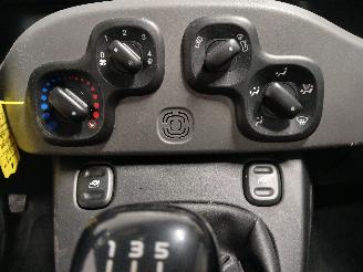 Fiat Panda Panda/Pandina (312) Hatchback 0.9 TwinAir 60 (312.A.6000) [44kW]  (12-=
2013/...) picture 18