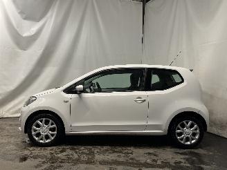 Volkswagen Up! Up! (121) Hatchback 1.0 12V 75 (CWRA) [55kW]  (08-2011/11-2019) picture 4