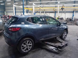 Renault Clio Clio IV (5R) Hatchback 5-drs 0.9 Energy TCE 90 12V (H4B-408(H4B-B4)) [=
66kW]  (11-2012/08-2021) picture 3