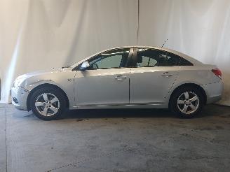 Chevrolet Cruze Cruze (300) Sedan 1.8 16V VVT (F18D4(Euro 5)) [104kW]  (05-2009/12-201=
5) picture 4