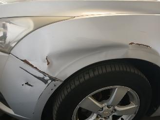 Chevrolet Cruze Cruze (300) Sedan 1.8 16V VVT (F18D4(Euro 5)) [104kW]  (05-2009/12-201=
5) picture 17